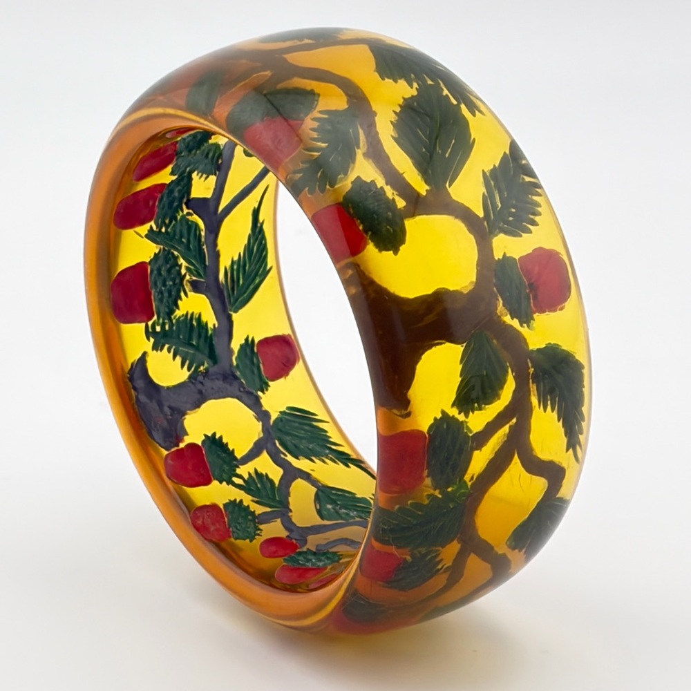 Art Deco Bakelite Apple Juice Reverse-Carved Hand-Painted Bangle Fruit Motif